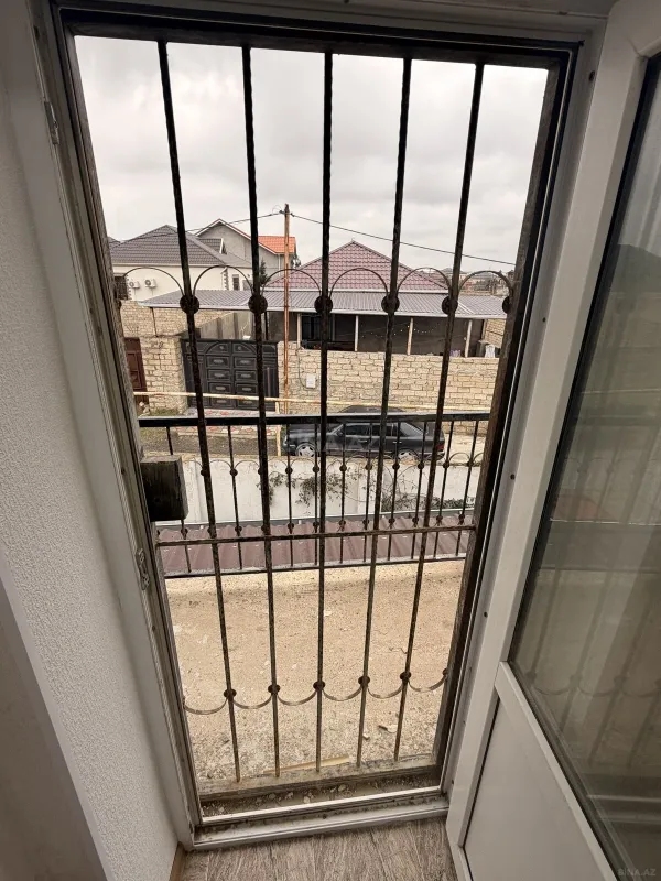 Satılır 5 otaqlı həyət evi 145 m²