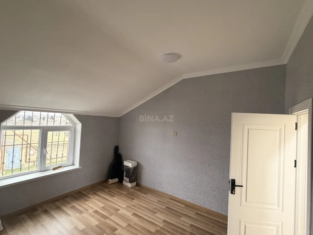 Satılır 5 otaqlı həyət evi 145 m²