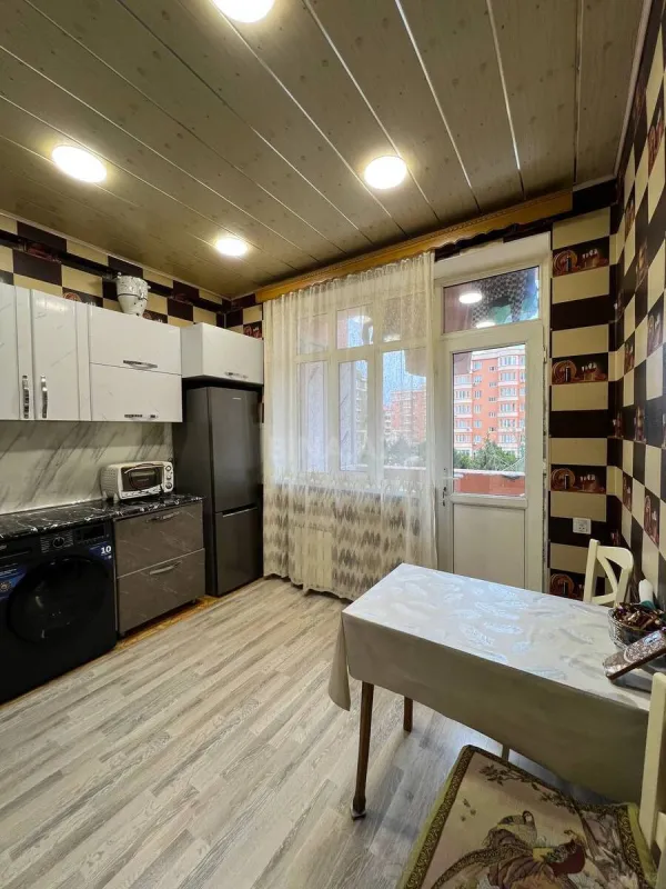 Satılır 2 otaqlı mənzil 42 m²