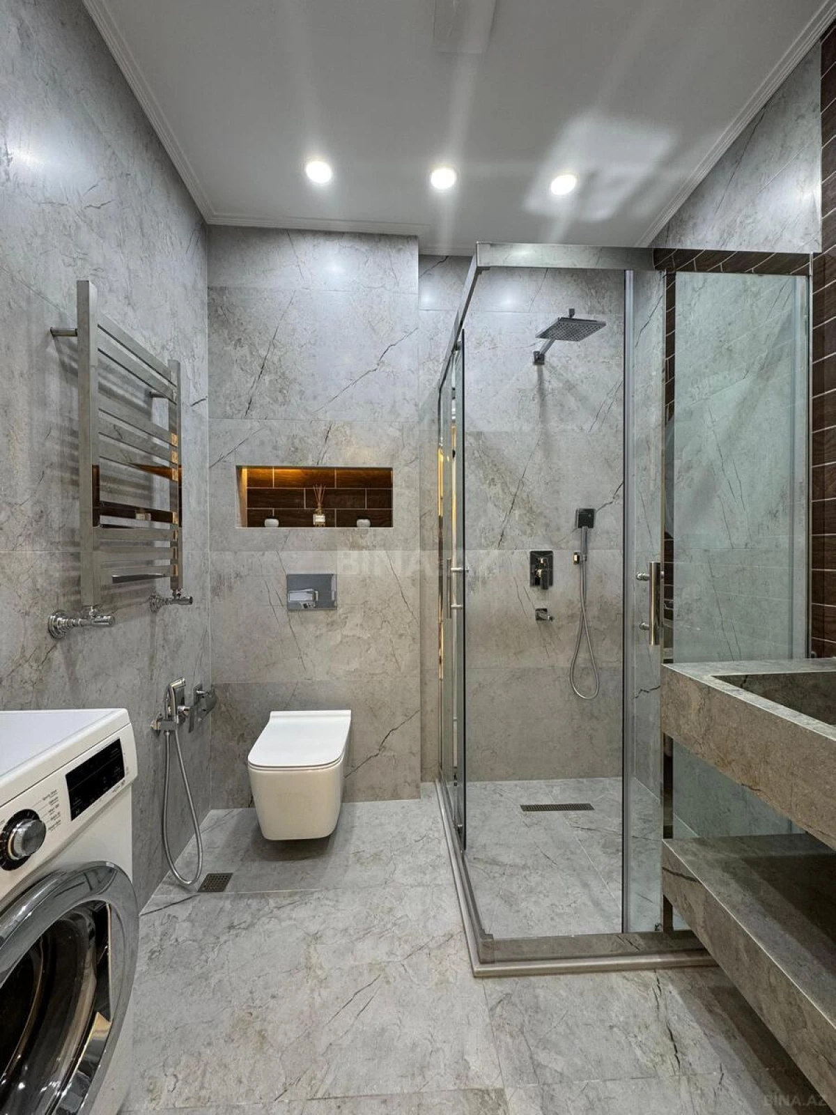 Satılır 3 otaqlı mənzil 110 m²