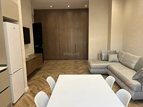 Kirayə verilir 2 otaqlı mənzil 65 m²