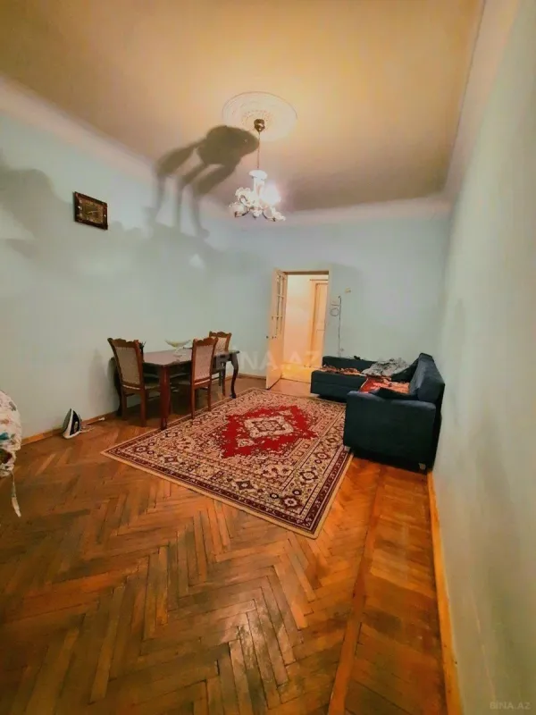 Satılır 2 otaqlı mənzil 60 m²