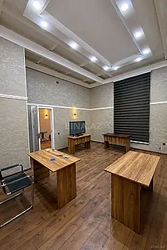 Kirayə verilir 3 otaqlı ofis 90 m²