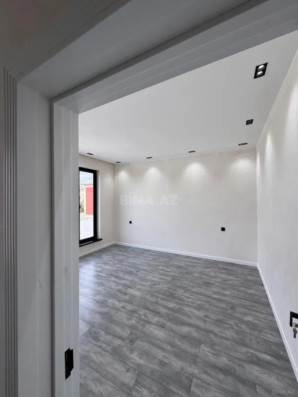 Satılır həyət evi 200 m²