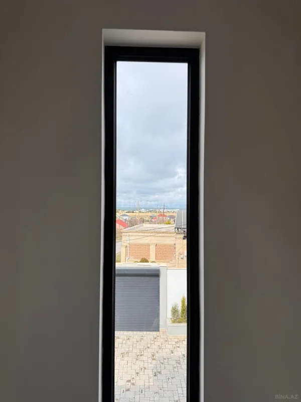 Satılır həyət evi 200 m²