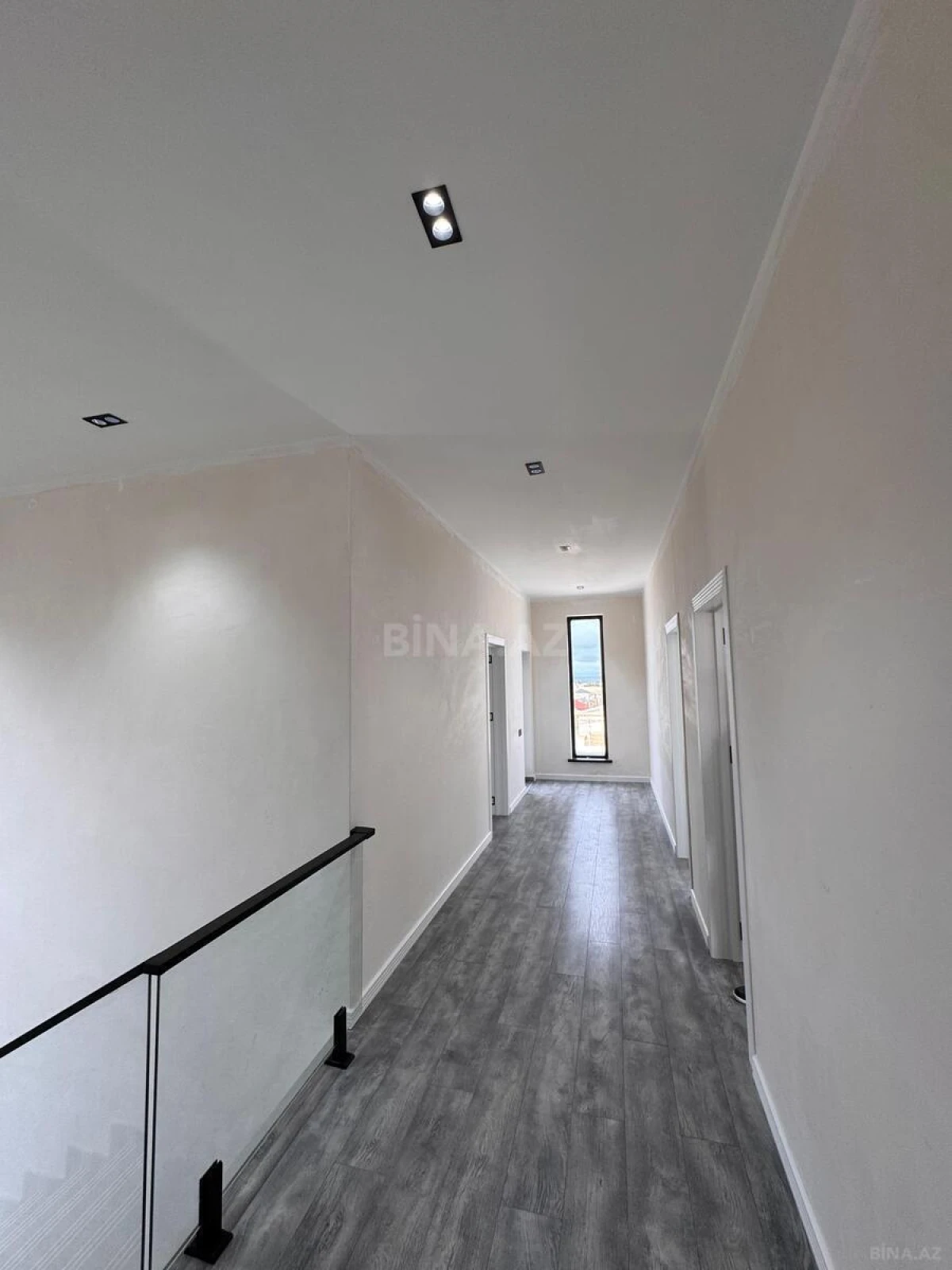 Satılır həyət evi 200 m²