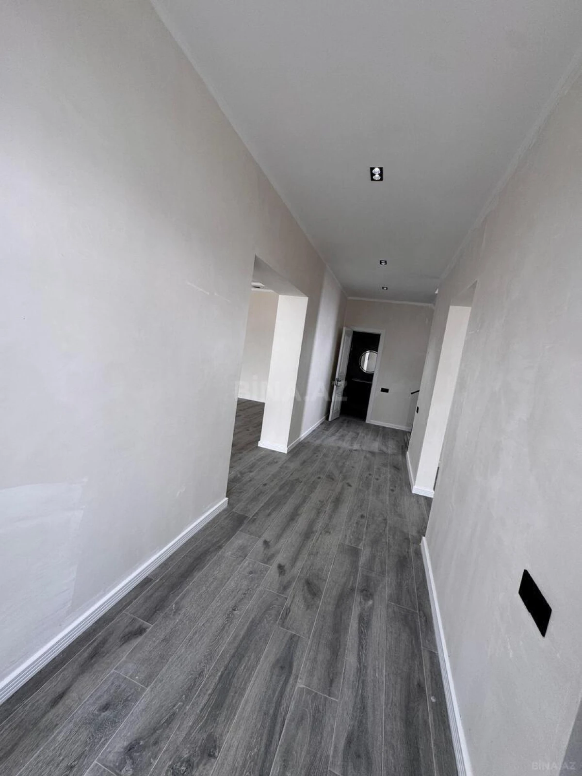 Satılır həyət evi 200 m²