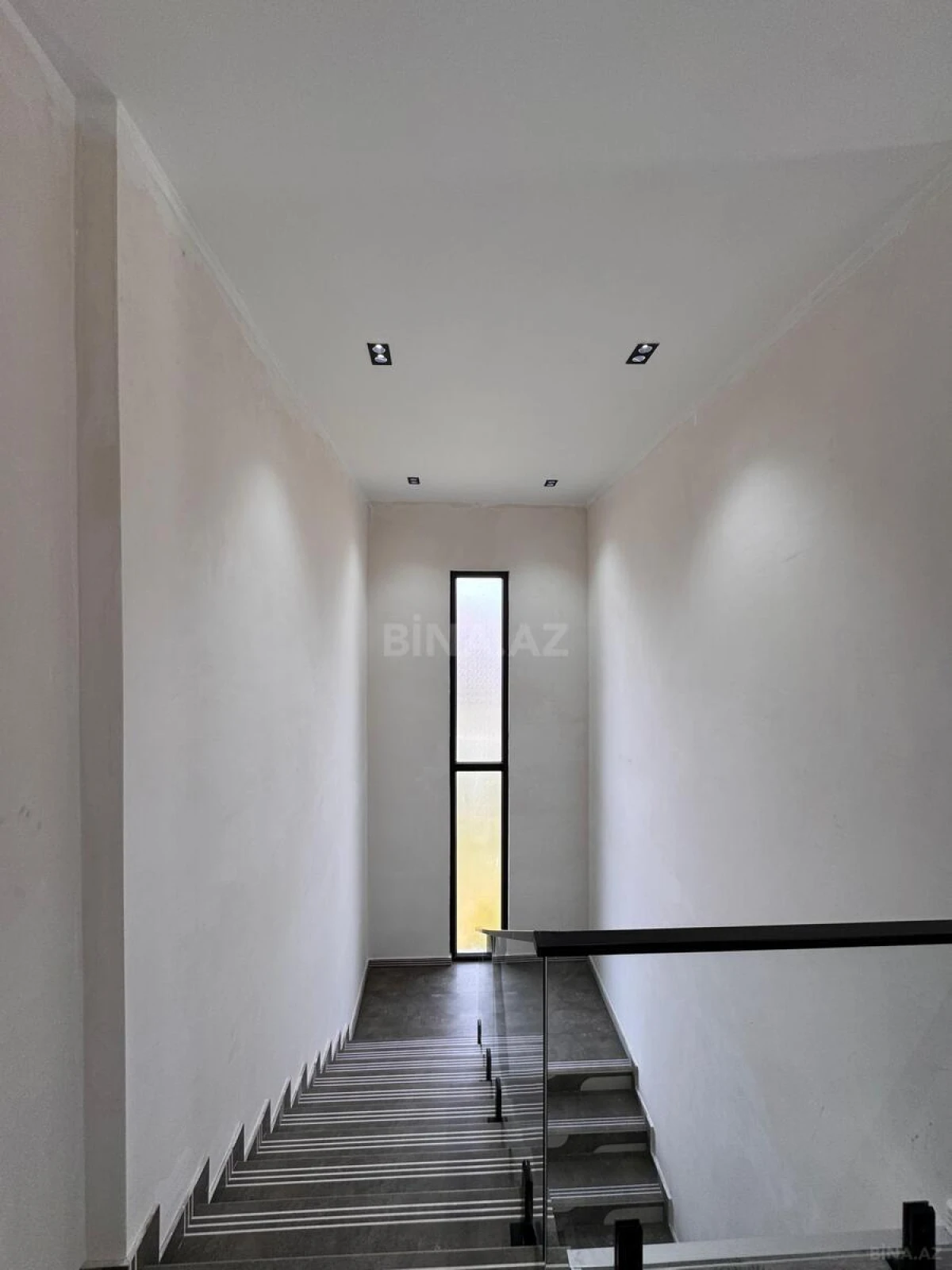 Satılır həyət evi 200 m²