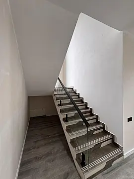 Satılır həyət evi 200 m²
