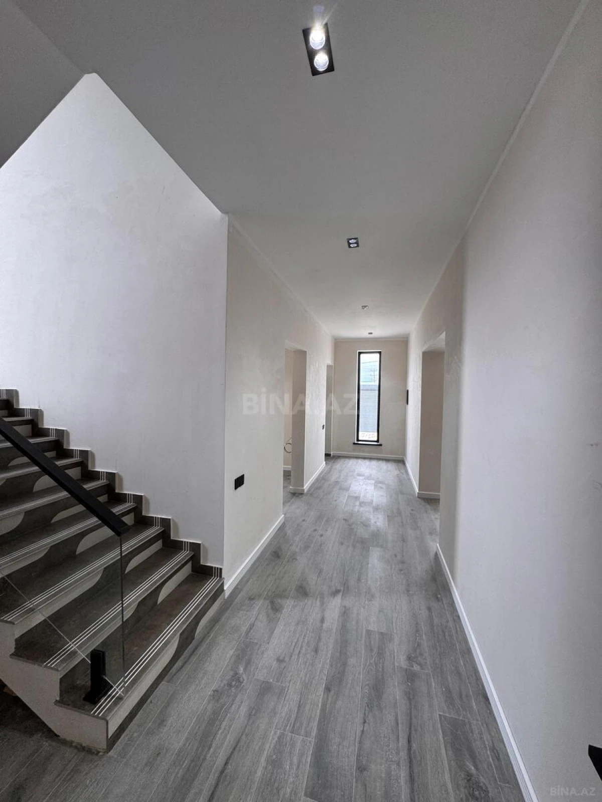Satılır həyət evi 200 m²