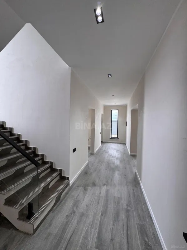 Satılır həyət evi 200 m²