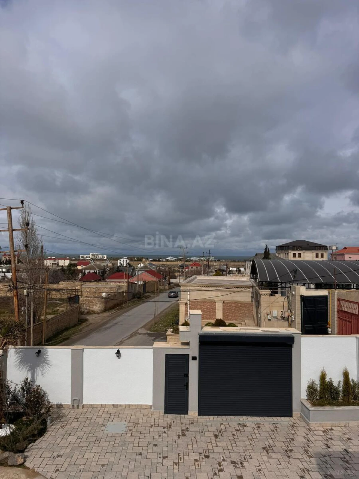 Satılır həyət evi 200 m²