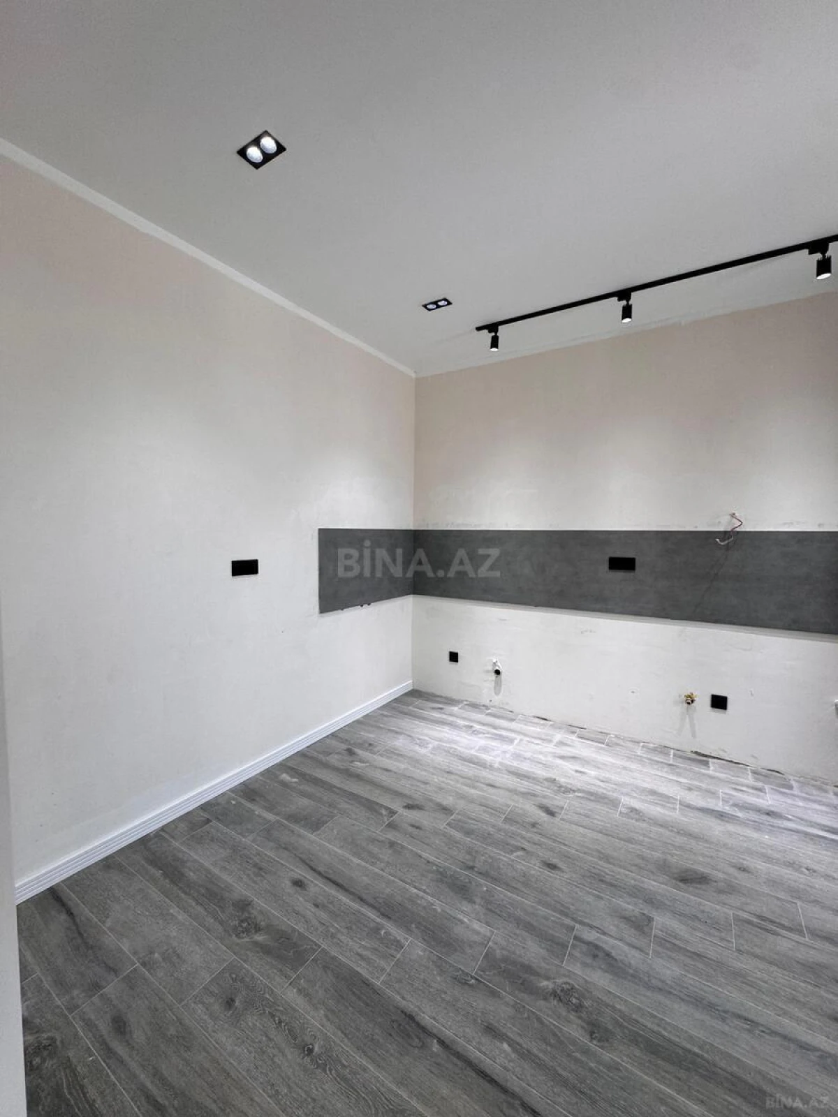 Satılır həyət evi 200 m²