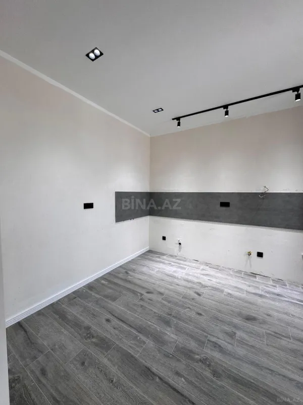 Satılır həyət evi 200 m²