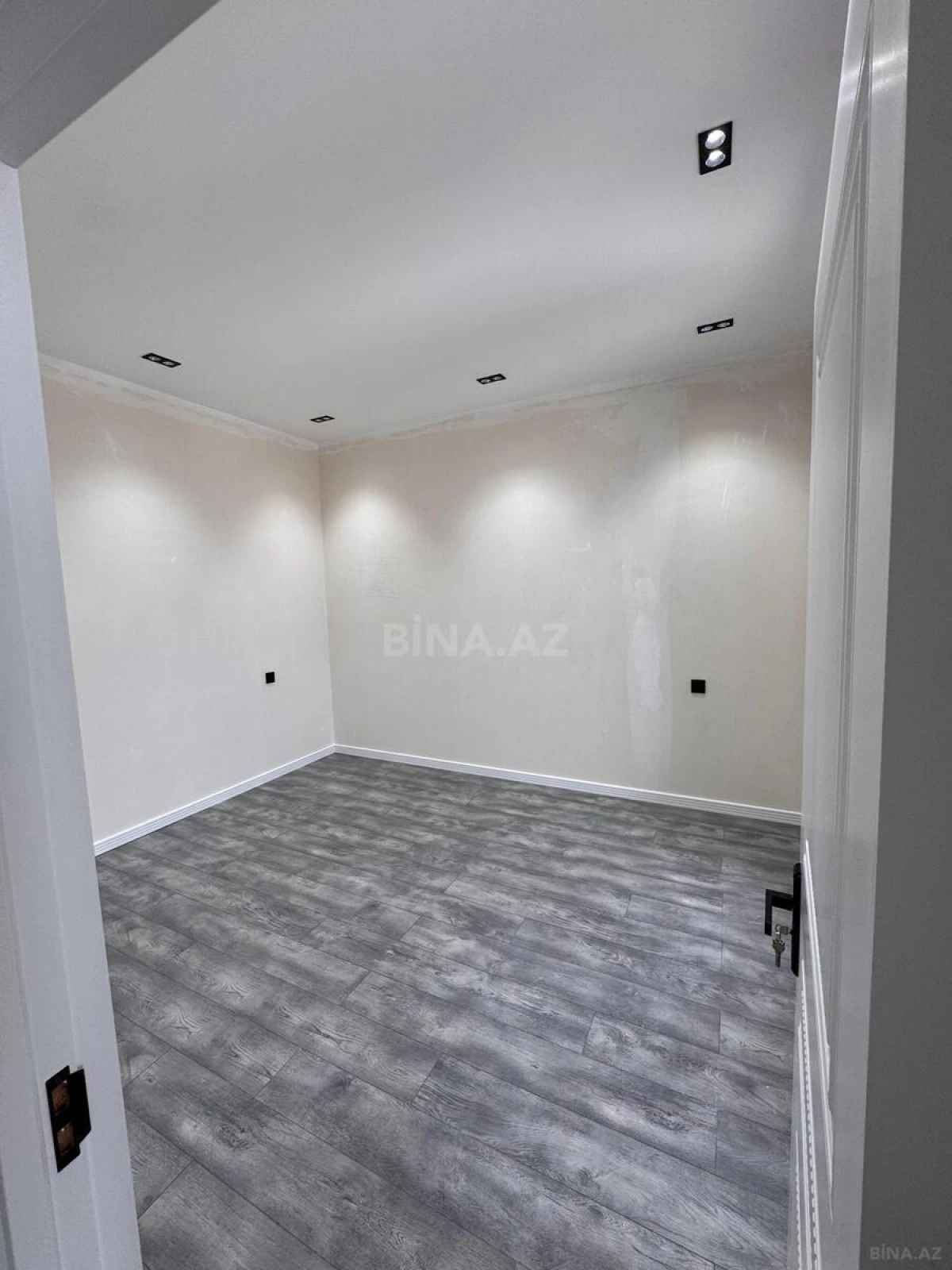 Satılır həyət evi 200 m²