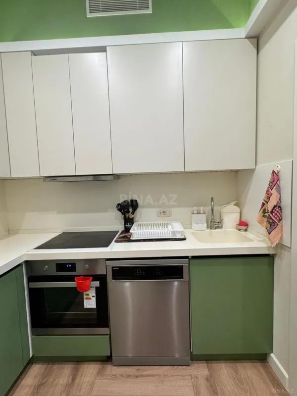 Kirayə verilir 2 otaqlı mənzil 72 m²