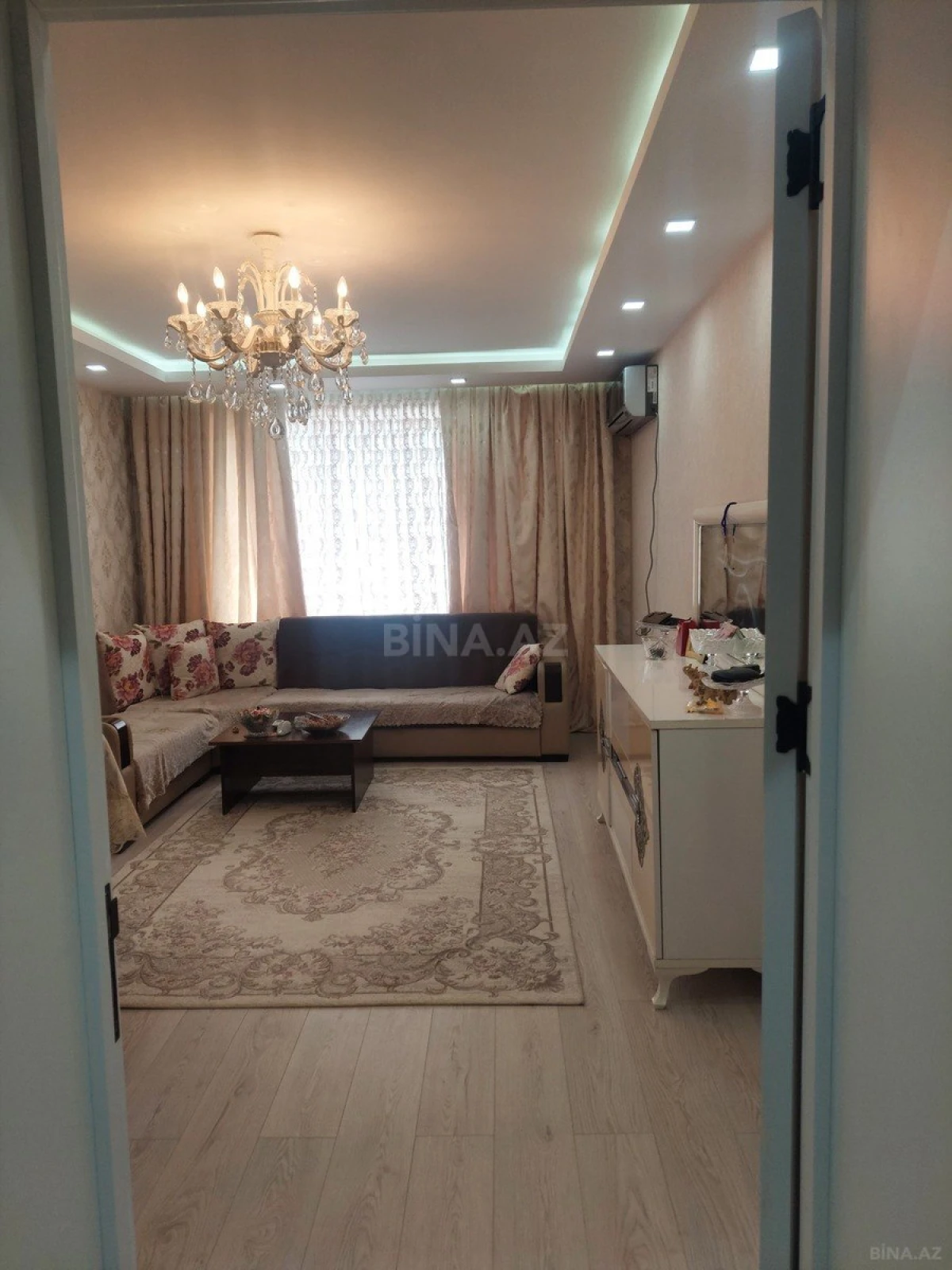 Satılır 2 otaqlı mənzil 60 m²
