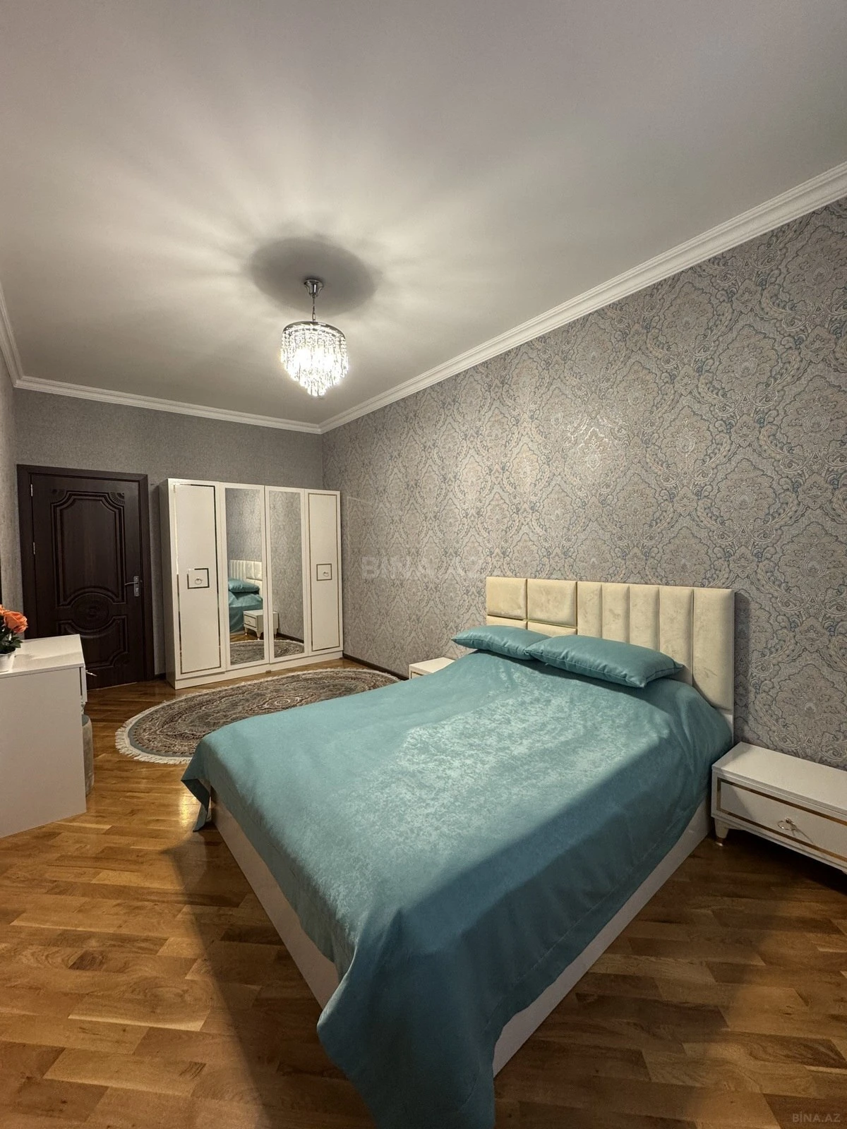 Satılır 2 otaqlı mənzil 75 m²