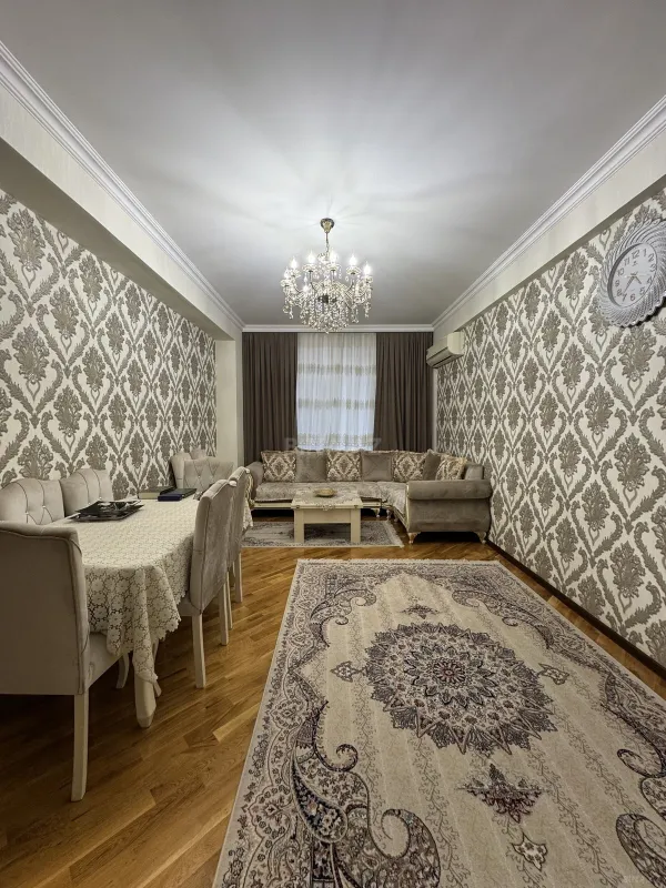 Satılır 2 otaqlı mənzil 75 m²