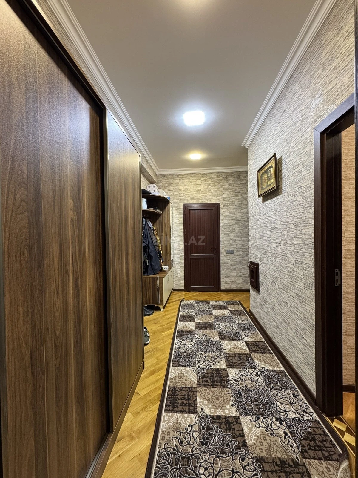 Satılır 2 otaqlı mənzil 75 m²