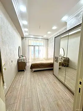Satılır 2 otaqlı mənzil 70 m²