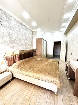 Satılır 2 otaqlı mənzil 70 m²