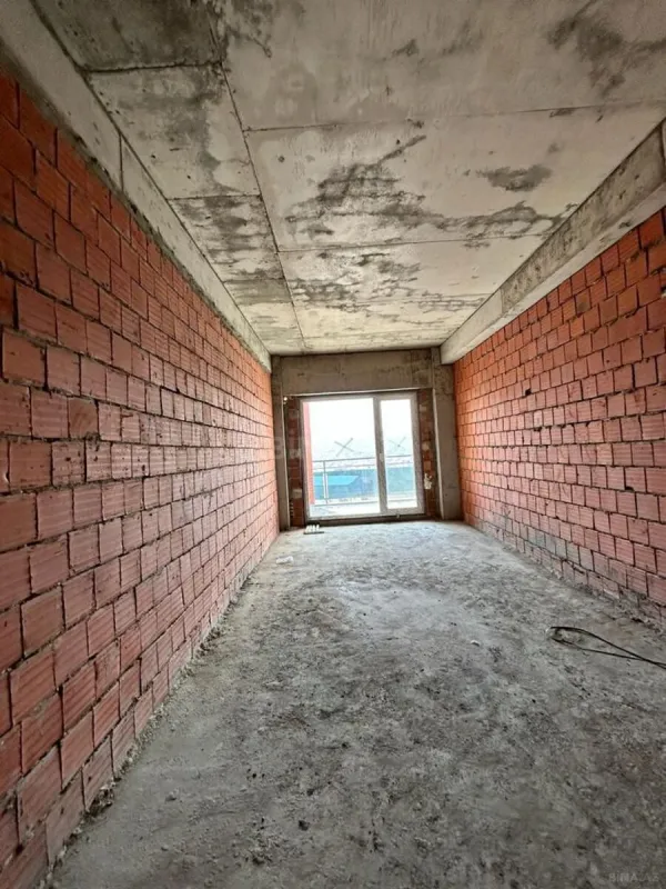 Satılır 3 otaqlı mənzil 112 m²