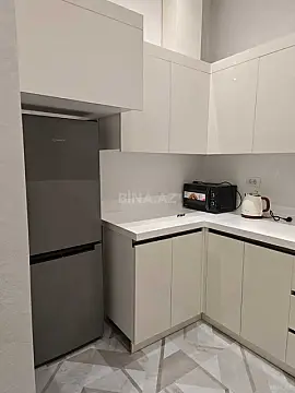 Kirayə verilir 2 otaqlı mənzil 70 m²