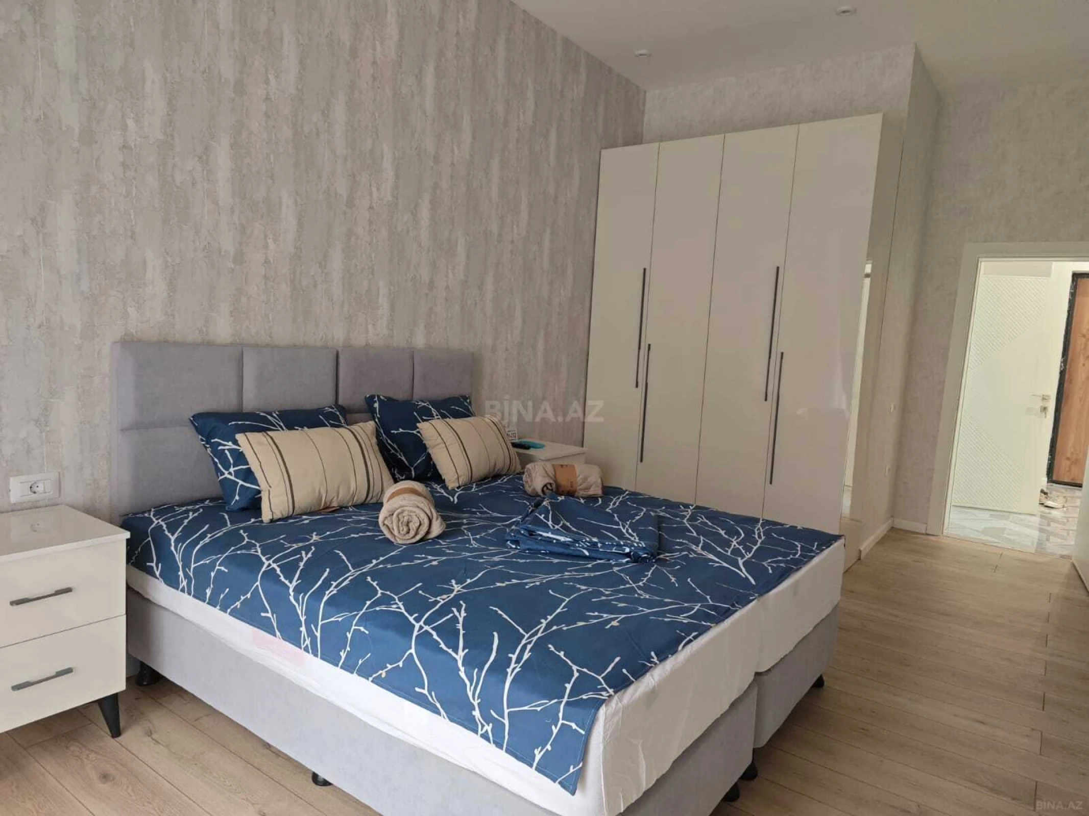 Kirayə verilir 2 otaqlı mənzil 70 m²