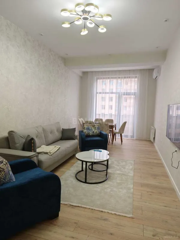 Kirayə verilir 2 otaqlı mənzil 70 m²