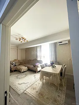 Satılır 2 otaqlı mənzil 60 m² — Bakı, İnşaatçılar 2 otaq 60.00 m²