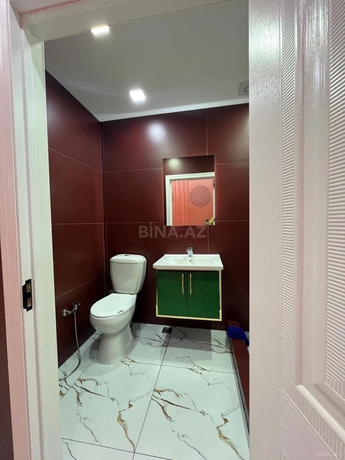 Satılır 2 otaqlı mənzil 65 m²