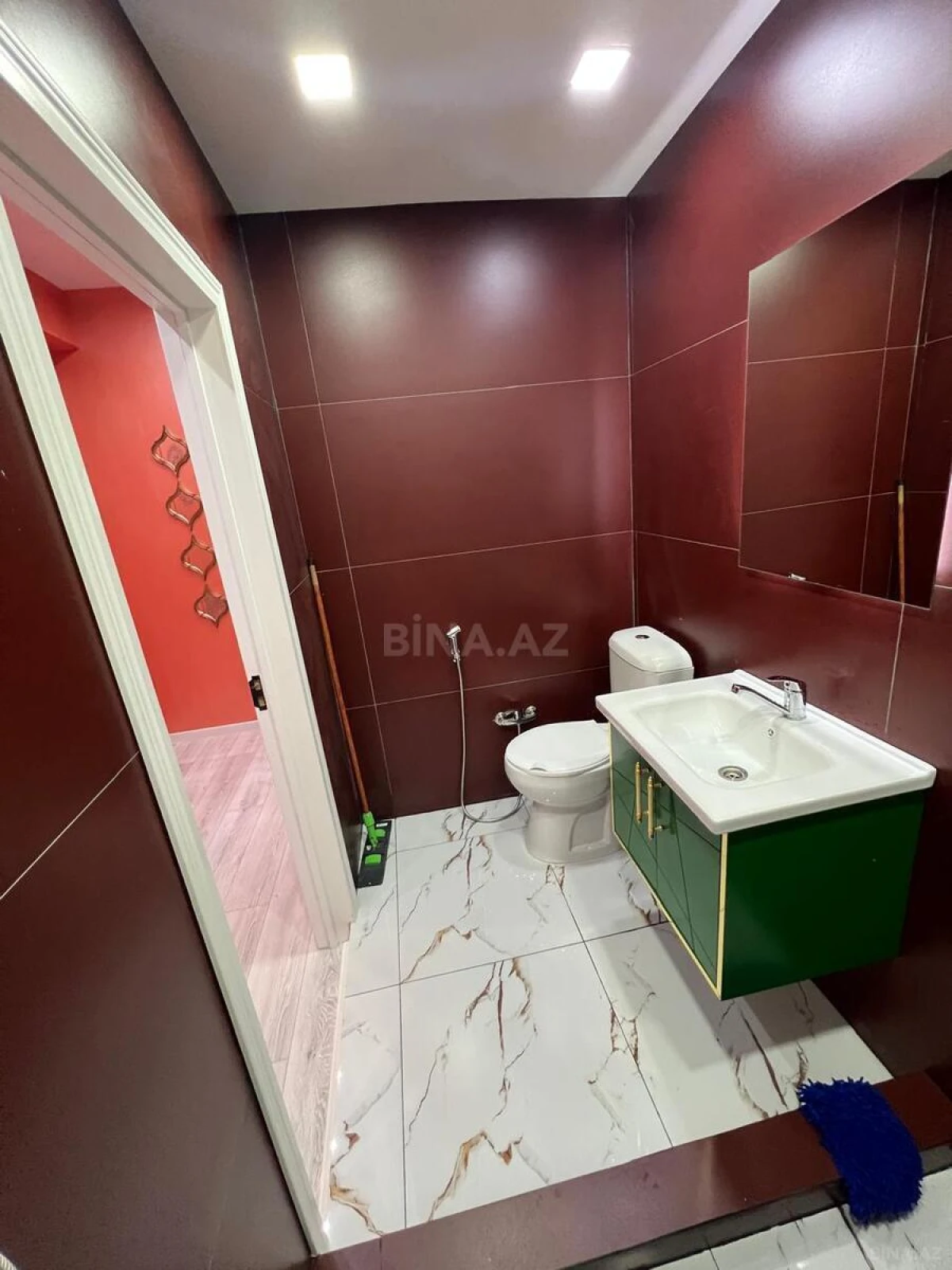 Satılır 2 otaqlı mənzil 65 m²