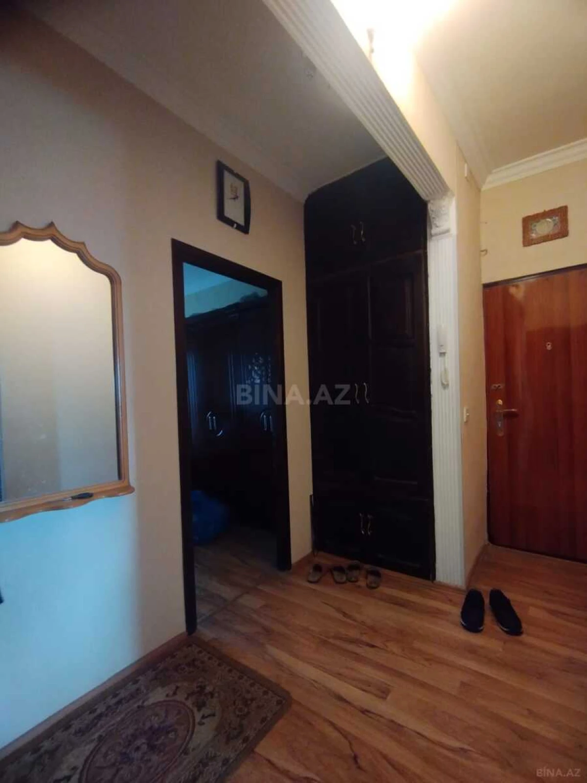 Satılır 5 otaqlı mənzil 110 m²