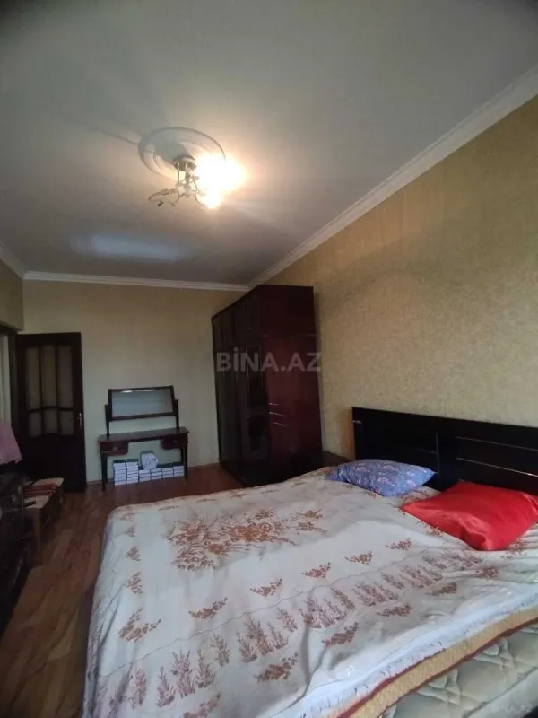 Satılır 5 otaqlı mənzil 110 m²