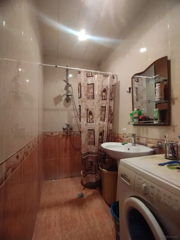 Satılır 5 otaqlı mənzil 110 m²