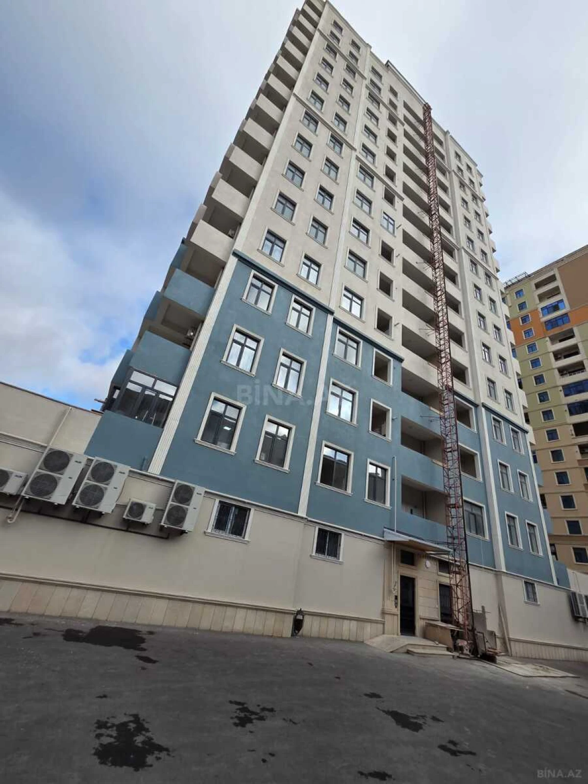 Kirayə verilir 2 otaqlı mənzil 80 m²