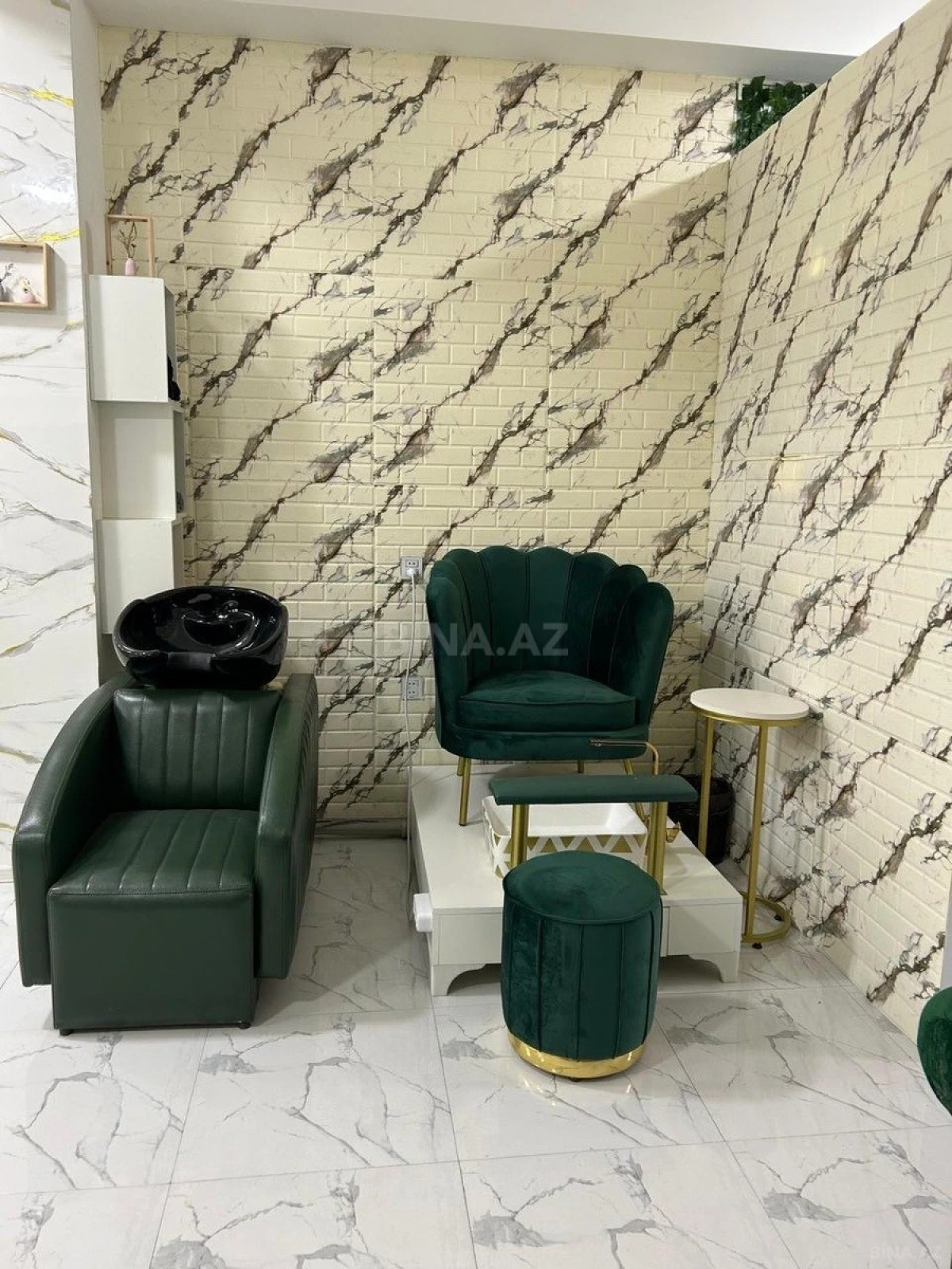 Satılır obyekt 61 m²