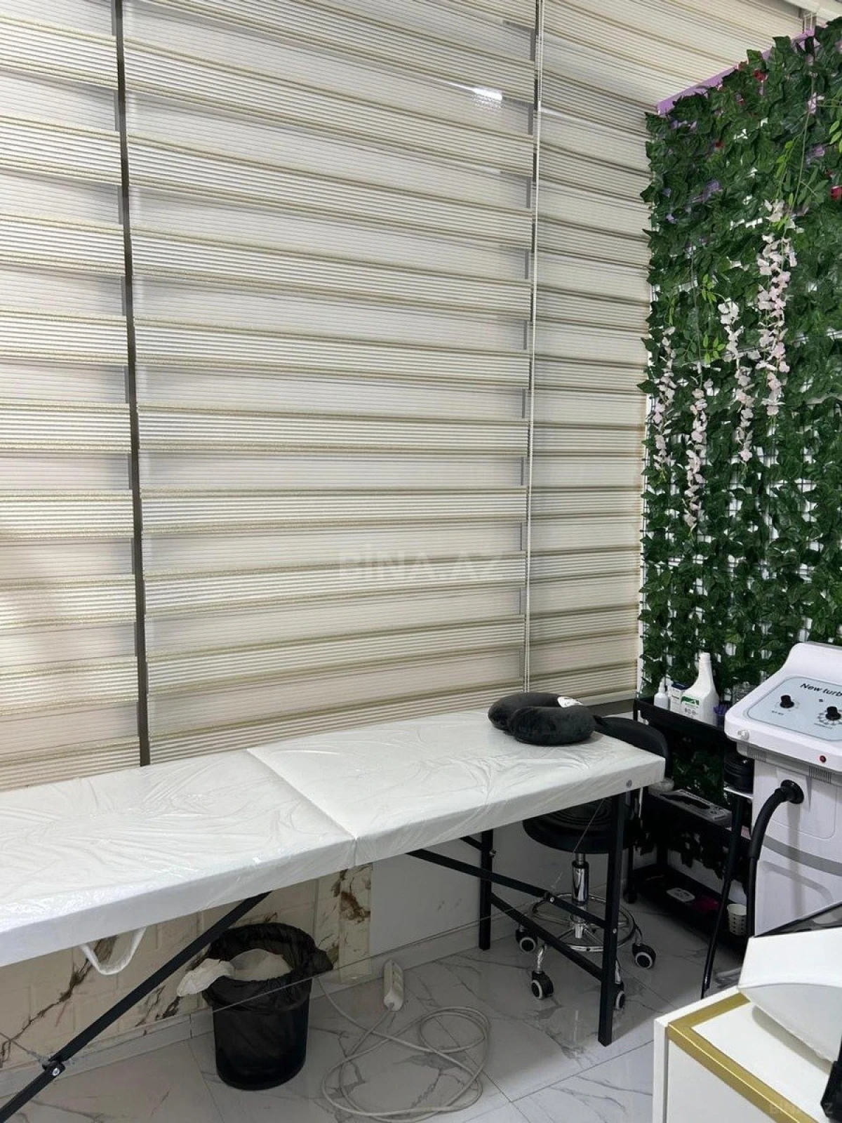 Satılır obyekt 61 m²