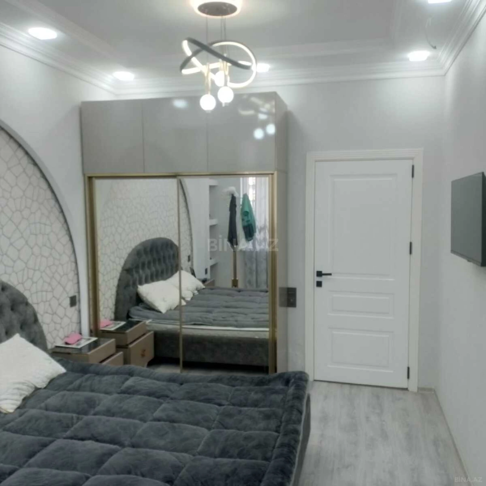 Satılır 3 otaqlı mənzil 90 m²