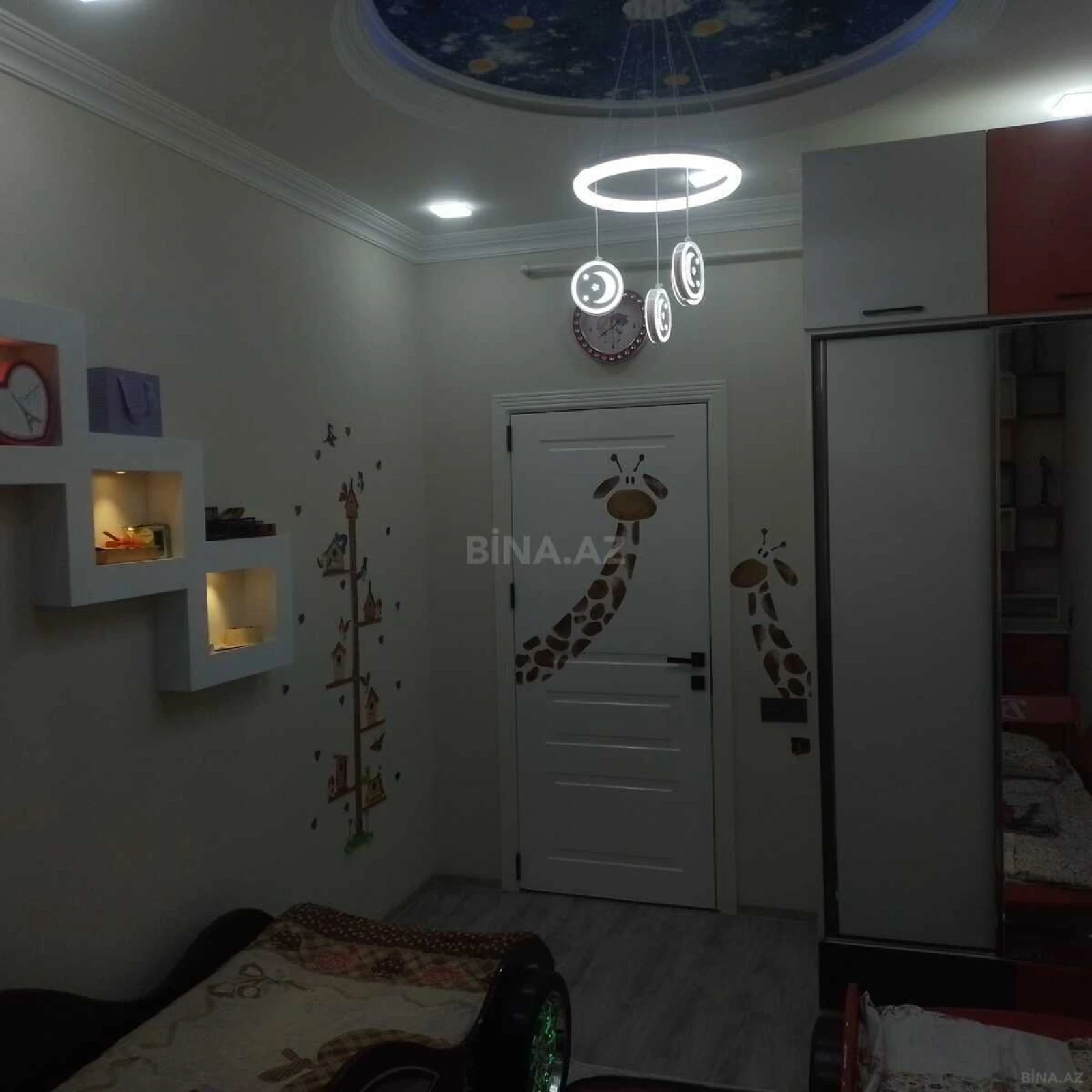Satılır 3 otaqlı mənzil 90 m²