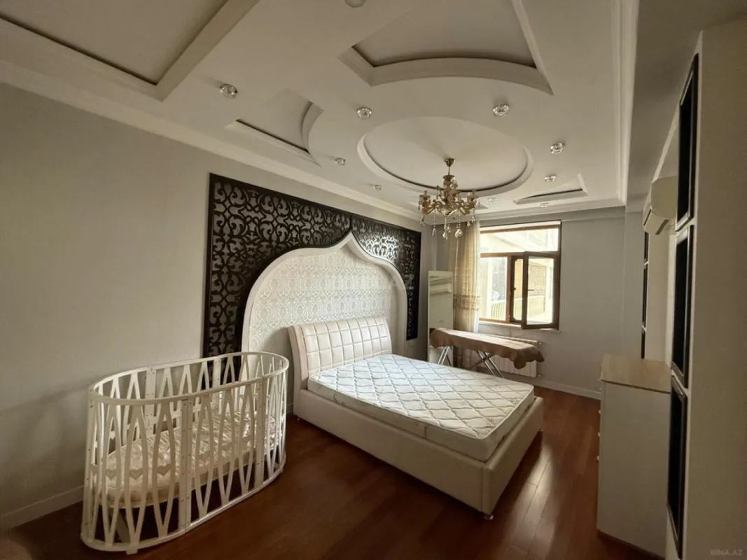 Satılır 2 otaqlı mənzil 98 m²