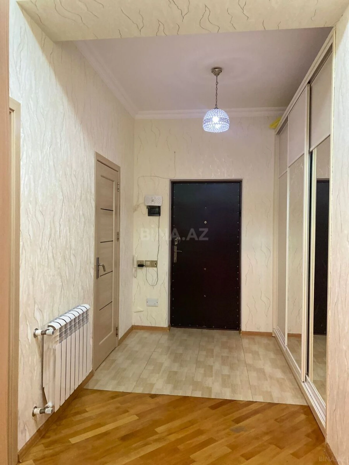 Satılır 2 otaqlı mənzil 65 m²