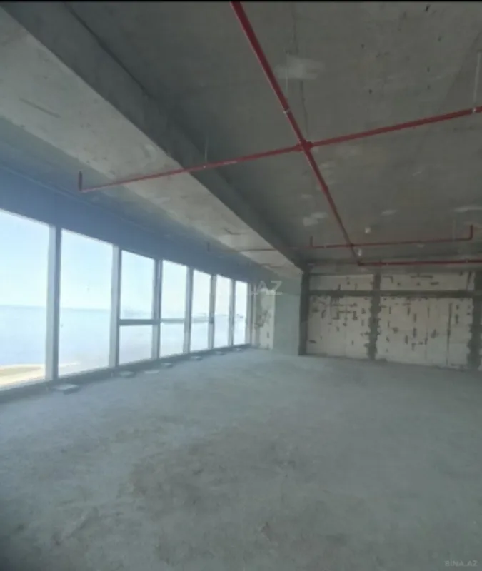 Satılır 3 otaqlı mənzil 140 m²