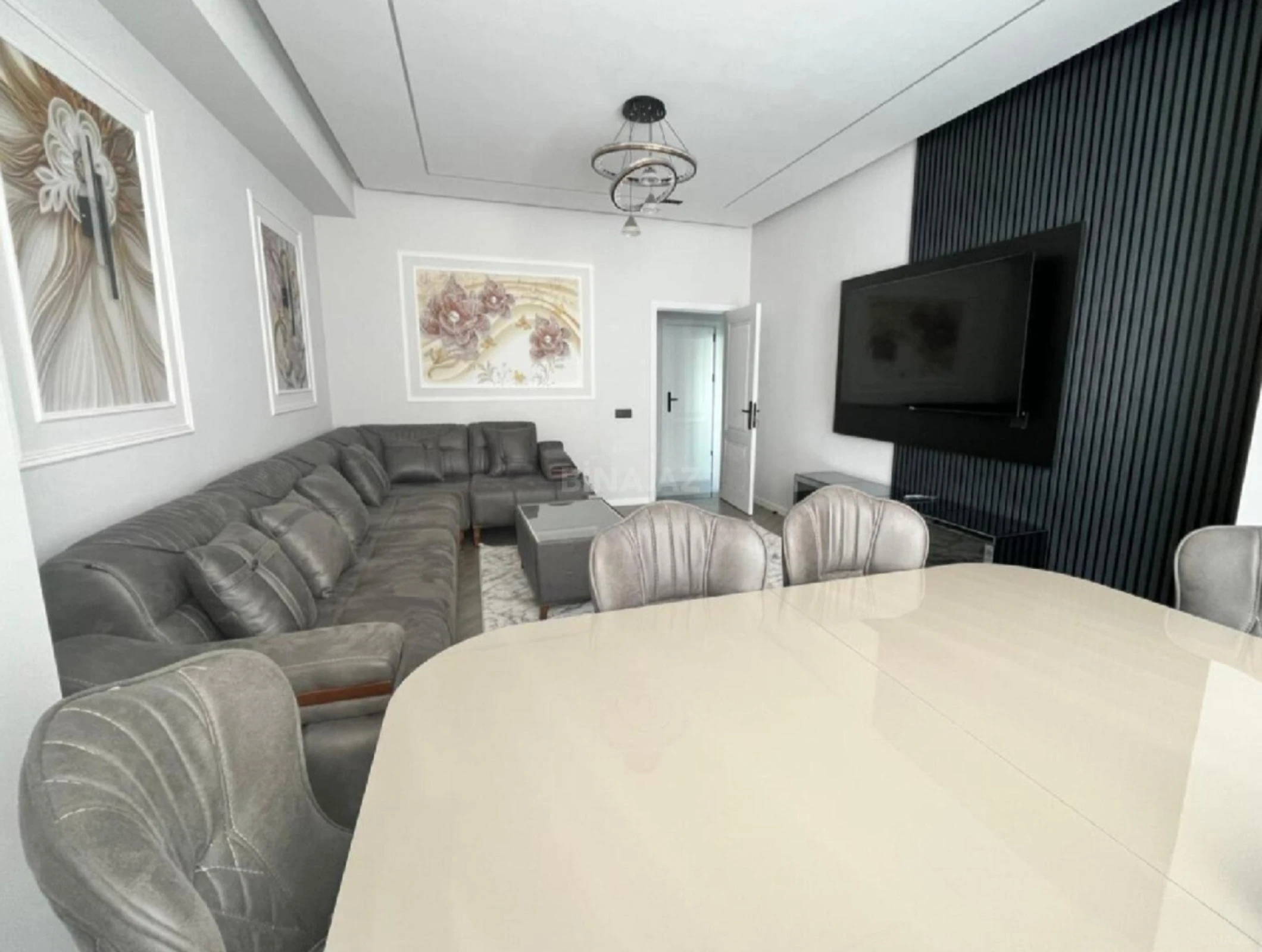 Kirayə verilir 3 otaqlı mənzil 115 m²