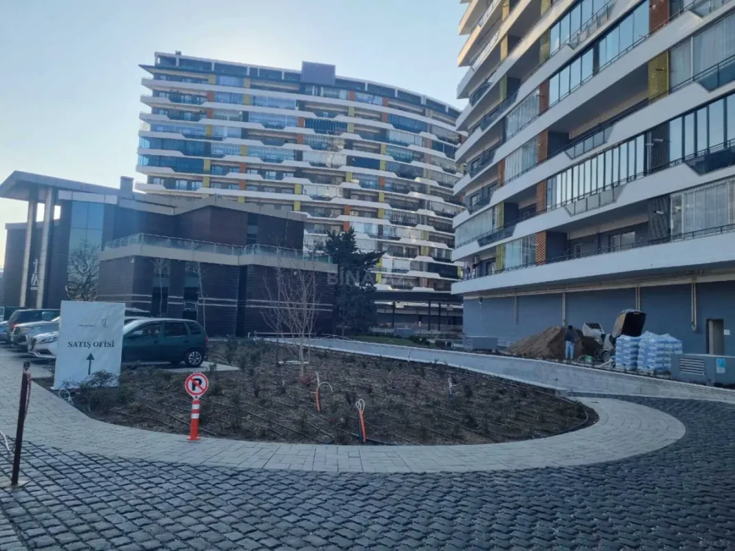 Satılır 3 otaqlı mənzil 115 m²