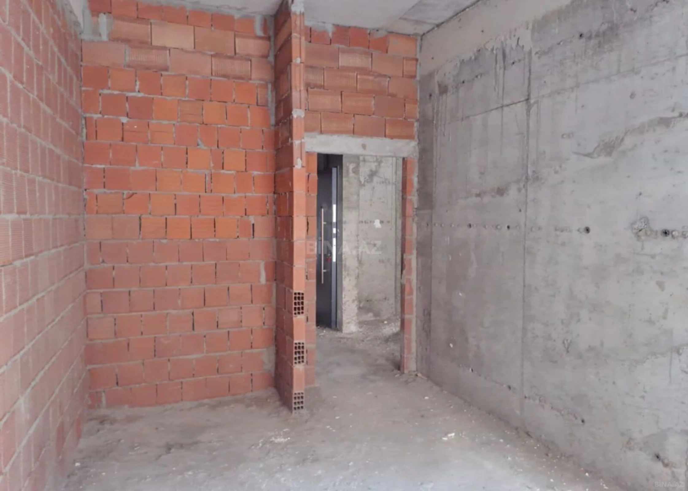 Satılır 3 otaqlı mənzil 115 m²