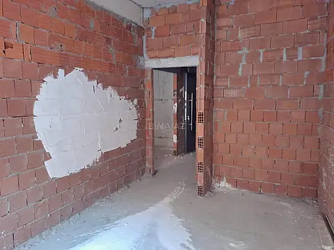 Satılır 3 otaqlı mənzil 115 m²