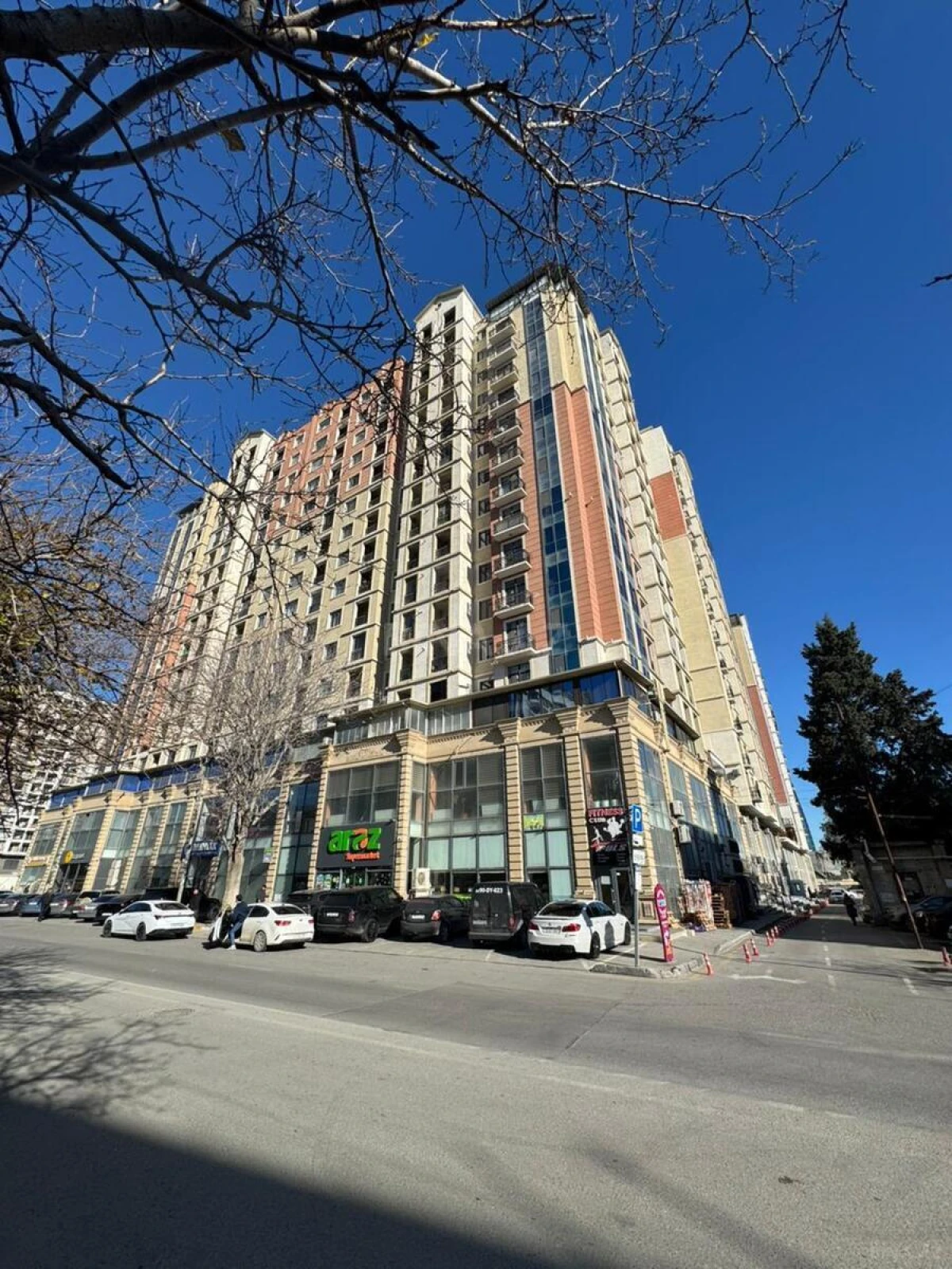 Satılır 2 otaqlı mənzil 52 m²