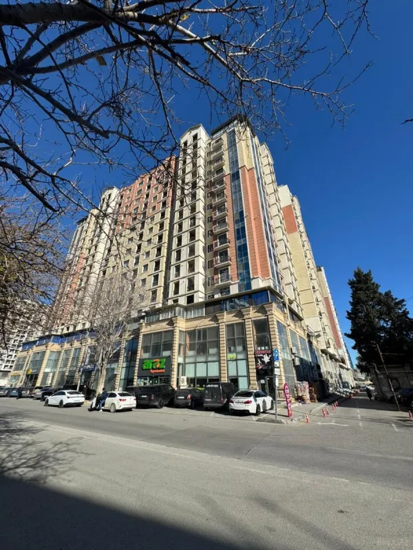 Satılır 2 otaqlı mənzil 52 m²